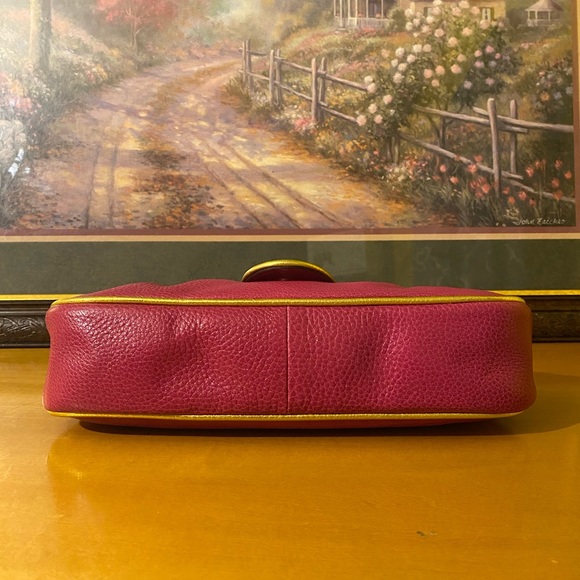Dooney & Bourke 24k Gold Dipped Lion Y2K Hayden Panettiere 💖FUCHSIA Clutch NWT - Picture 9 of 12